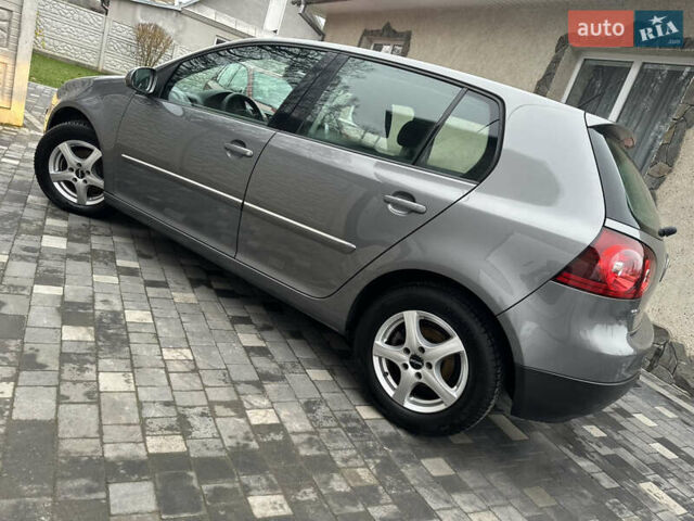 Сірий Фольксваген Гольф, об'ємом двигуна 1.6 л та пробігом 167 тис. км за 6550 $, фото 9 на Automoto.ua