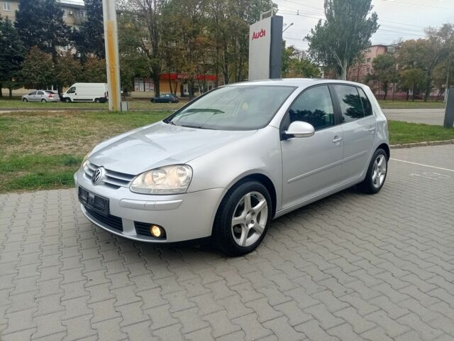 Серый Фольксваген Гольф, объемом двигателя 1.6 л и пробегом 240 тыс. км за 6500 $, фото 7 на Automoto.ua