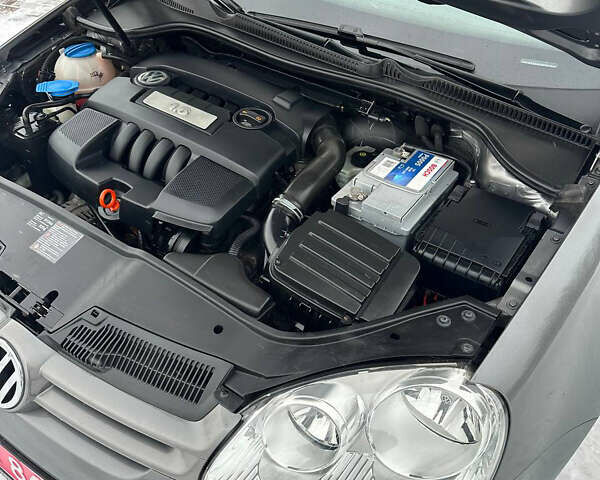 Серый Фольксваген Гольф, объемом двигателя 1.6 л и пробегом 202 тыс. км за 6499 $, фото 53 на Automoto.ua