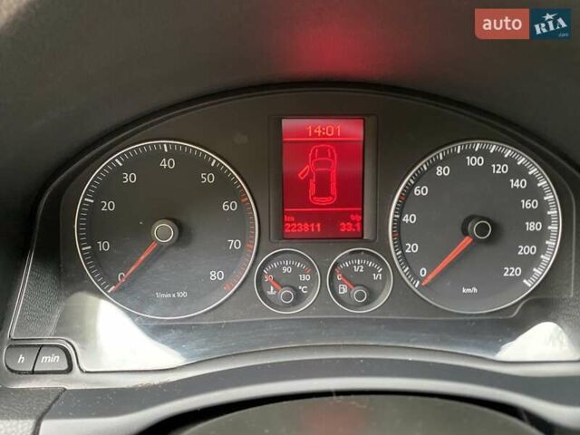 Серый Фольксваген Гольф, объемом двигателя 1.39 л и пробегом 223 тыс. км за 5750 $, фото 20 на Automoto.ua