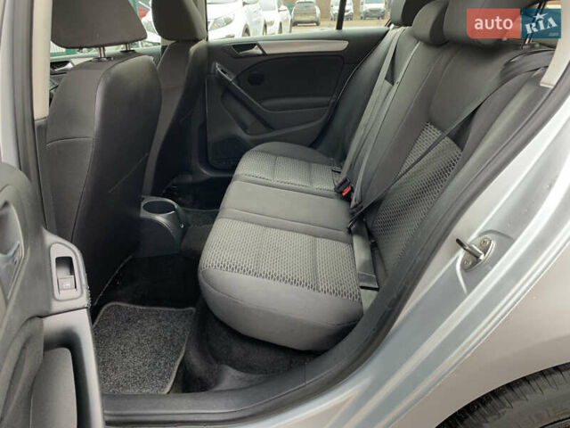 Серый Фольксваген Гольф, объемом двигателя 1.4 л и пробегом 228 тыс. км за 6899 $, фото 26 на Automoto.ua