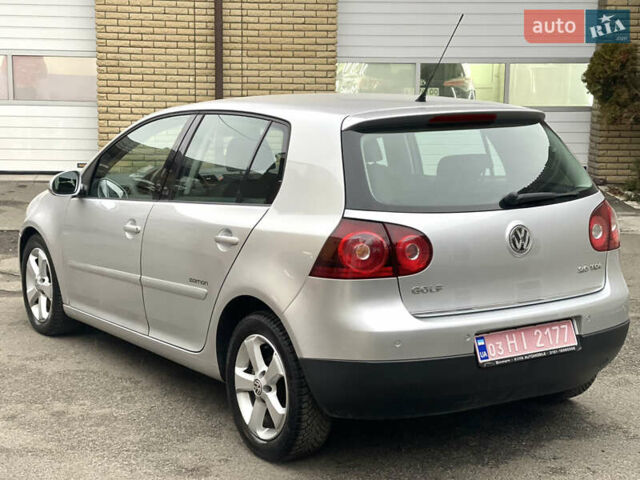 Серый Фольксваген Гольф, объемом двигателя 1.97 л и пробегом 261 тыс. км за 7700 $, фото 5 на Automoto.ua