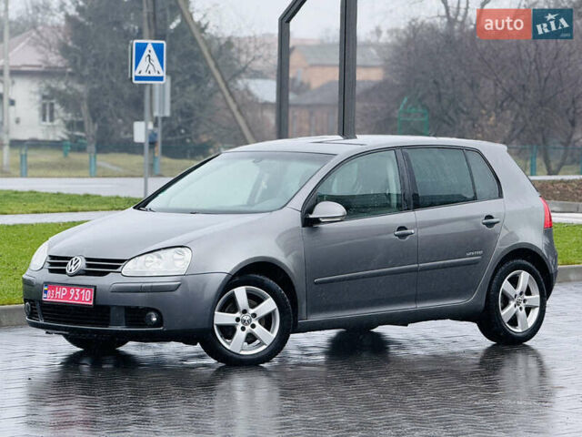 Серый Фольксваген Гольф, объемом двигателя 1.6 л и пробегом 245 тыс. км за 6650 $, фото 3 на Automoto.ua