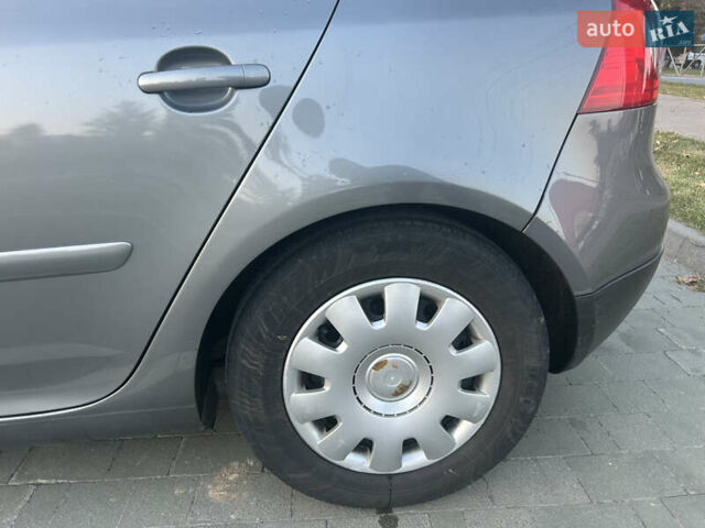 Сірий Фольксваген Гольф, об'ємом двигуна 1.39 л та пробігом 241 тис. км за 6199 $, фото 38 на Automoto.ua