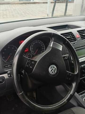 Серый Фольксваген Гольф, объемом двигателя 1.6 л и пробегом 204 тыс. км за 5750 $, фото 3 на Automoto.ua