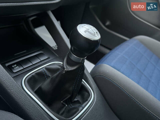 Серый Фольксваген Гольф, объемом двигателя 1.6 л и пробегом 170 тыс. км за 6600 $, фото 56 на Automoto.ua