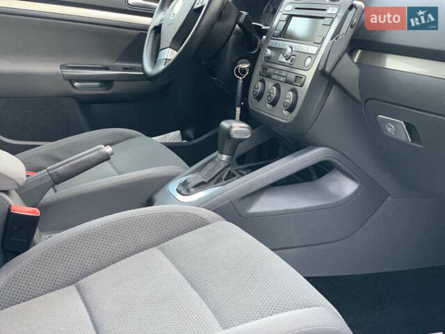 Сірий Фольксваген Гольф, об'ємом двигуна 1.4 л та пробігом 211 тис. км за 6850 $, фото 15 на Automoto.ua