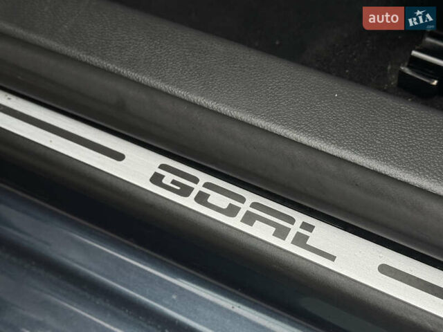 Сірий Фольксваген Гольф, об'ємом двигуна 1.6 л та пробігом 229 тис. км за 5555 $, фото 49 на Automoto.ua