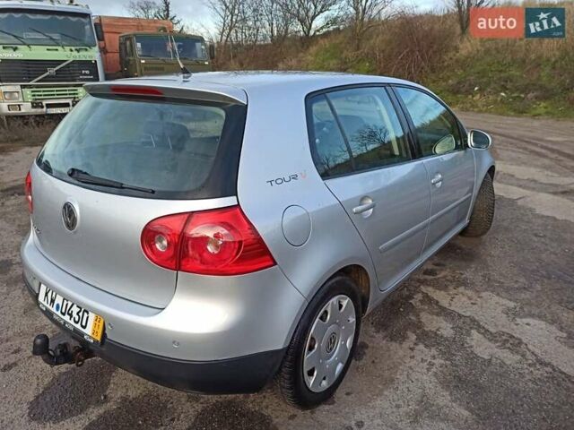 Серый Фольксваген Гольф, объемом двигателя 1.4 л и пробегом 190 тыс. км за 5999 $, фото 9 на Automoto.ua