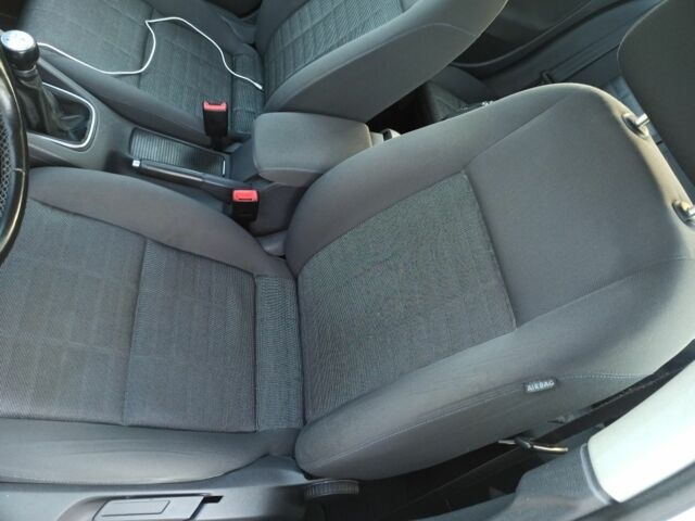 Серый Фольксваген Гольф, объемом двигателя 0 л и пробегом 190 тыс. км за 5999 $, фото 7 на Automoto.ua