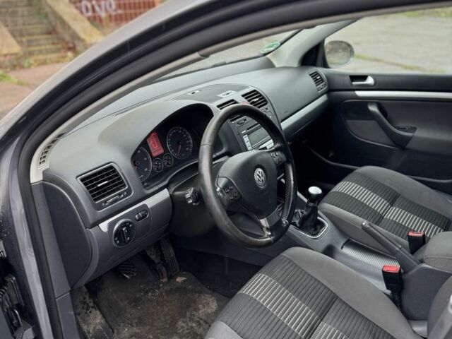 Сірий Фольксваген Гольф, об'ємом двигуна 1.9 л та пробігом 300 тис. км за 3500 $, фото 8 на Automoto.ua