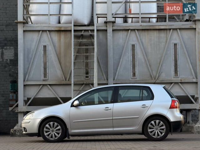 Серый Фольксваген Гольф, объемом двигателя 1.39 л и пробегом 201 тыс. км за 5999 $, фото 4 на Automoto.ua