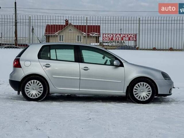 Серый Фольксваген Гольф, объемом двигателя 1.6 л и пробегом 277 тыс. км за 6700 $, фото 2 на Automoto.ua