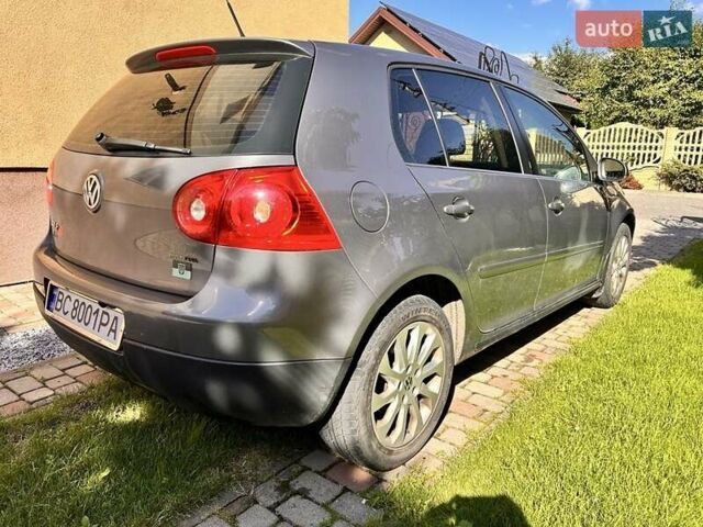 Серый Фольксваген Гольф, объемом двигателя 1.6 л и пробегом 290 тыс. км за 5450 $, фото 3 на Automoto.ua