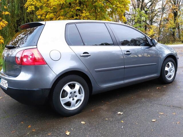 Серый Фольксваген Гольф, объемом двигателя 1.6 л и пробегом 240 тыс. км за 6150 $, фото 2 на Automoto.ua