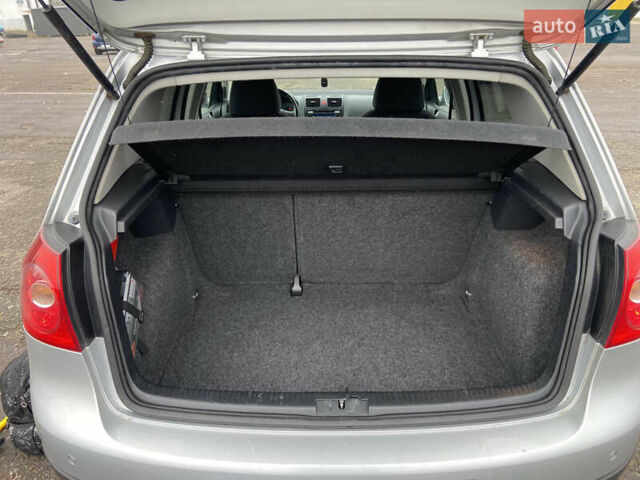 Серый Фольксваген Гольф, объемом двигателя 1.4 л и пробегом 191 тыс. км за 6350 $, фото 44 на Automoto.ua