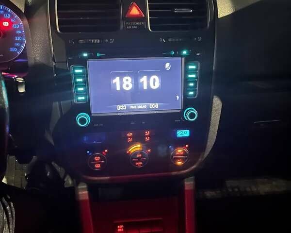 Серый Фольксваген Гольф, объемом двигателя 1.4 л и пробегом 204 тыс. км за 6100 $, фото 13 на Automoto.ua