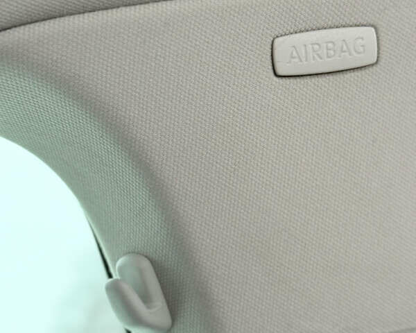 Серый Фольксваген Гольф, объемом двигателя 1.6 л и пробегом 227 тыс. км за 6200 $, фото 42 на Automoto.ua