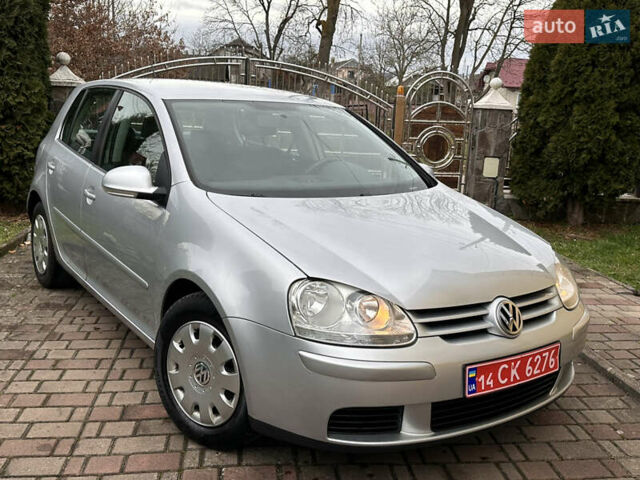 Сірий Фольксваген Гольф, об'ємом двигуна 1.6 л та пробігом 200 тис. км за 6999 $, фото 6 на Automoto.ua