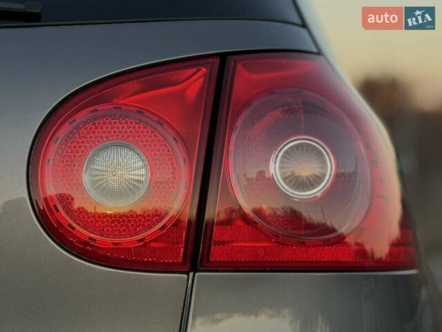 Сірий Фольксваген Гольф, об'ємом двигуна 1.6 л та пробігом 170 тис. км за 6600 $, фото 20 на Automoto.ua