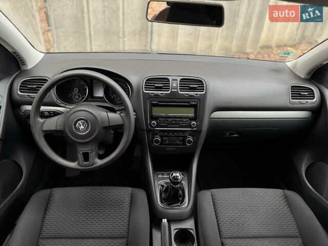 Серый Фольксваген Гольф, объемом двигателя 1.4 л и пробегом 217 тыс. км за 6300 $, фото 28 на Automoto.ua
