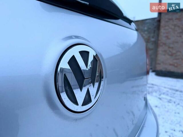 Серый Фольксваген Гольф, объемом двигателя 1.6 л и пробегом 180 тыс. км за 6600 $, фото 90 на Automoto.ua