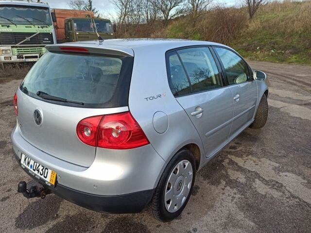 Серый Фольксваген Гольф, объемом двигателя 0 л и пробегом 190 тыс. км за 5999 $, фото 2 на Automoto.ua