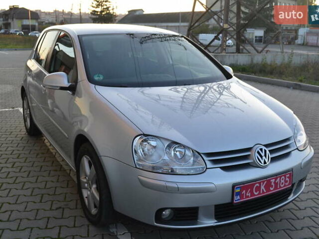 Сірий Фольксваген Гольф, об'ємом двигуна 1.6 л та пробігом 162 тис. км за 7200 $, фото 4 на Automoto.ua