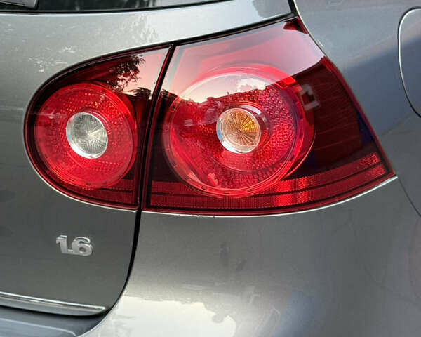 Серый Фольксваген Гольф, объемом двигателя 1.6 л и пробегом 232 тыс. км за 6799 $, фото 16 на Automoto.ua