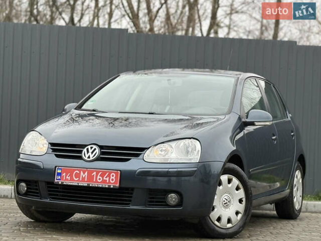 Сірий Фольксваген Гольф, об'ємом двигуна 1.6 л та пробігом 229 тис. км за 5555 $, фото 2 на Automoto.ua