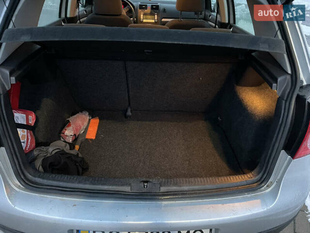 Сірий Фольксваген Гольф, об'ємом двигуна 1.6 л та пробігом 203 тис. км за 5700 $, фото 20 на Automoto.ua