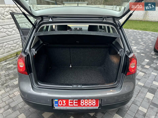 Сірий Фольксваген Гольф, об'ємом двигуна 1.6 л та пробігом 167 тис. км за 6550 $, фото 28 на Automoto.ua