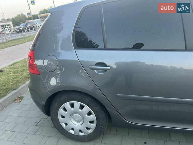 Сірий Фольксваген Гольф, об'ємом двигуна 1.39 л та пробігом 241 тис. км за 6199 $, фото 32 на Automoto.ua