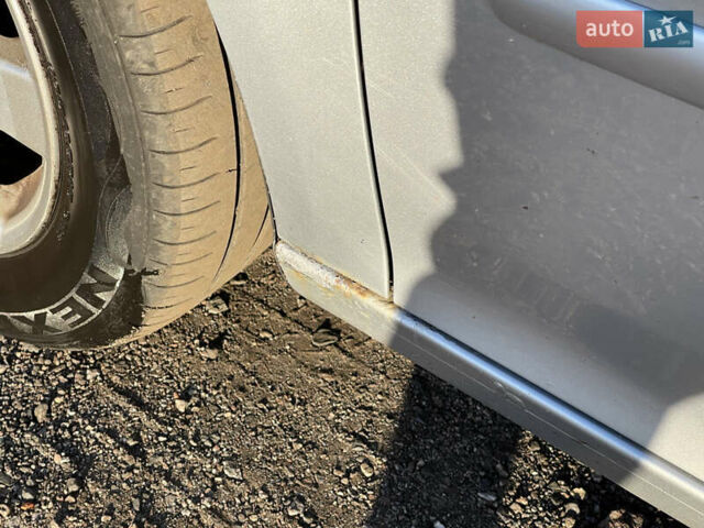 Фольксваген Гольф 2008 в Полтаве на Automoto.ua Серый Фольксваген Гольф, объемом двигателя 1.39 л и пробегом 305 тыс. км за 4950 $, фото 20 на Automoto.ua