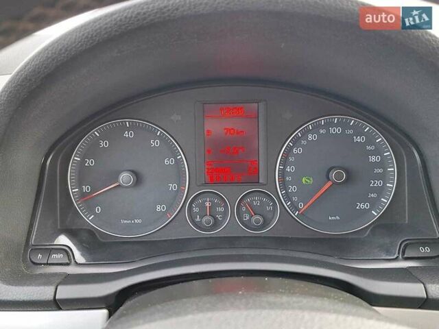 Серый Фольксваген Гольф, объемом двигателя 1.4 л и пробегом 225 тыс. км за 6850 $, фото 9 на Automoto.ua