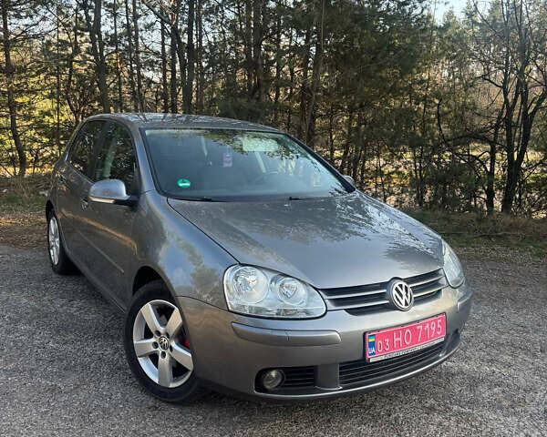 Сірий Фольксваген Гольф, об'ємом двигуна 1.6 л та пробігом 250 тис. км за 6799 $, фото 6 на Automoto.ua