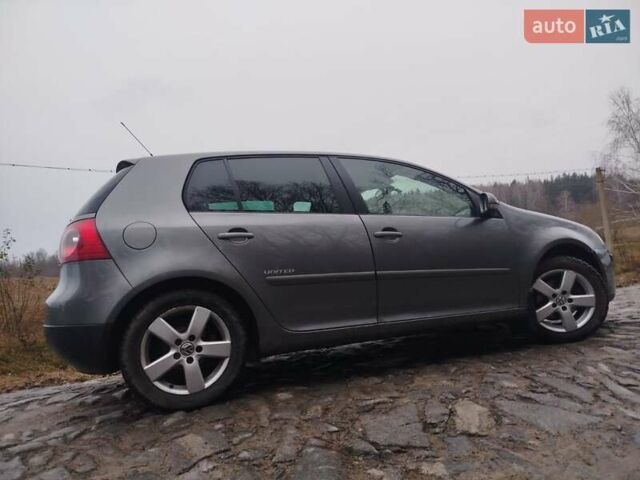 Сірий Фольксваген Гольф, об'ємом двигуна 1.4 л та пробігом 300 тис. км за 4700 $, фото 28 на Automoto.ua