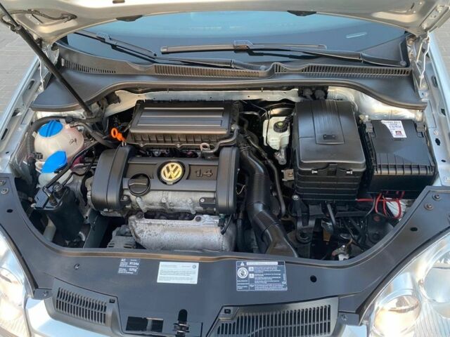 Фольксваген Гольф 2008 у Казатине на Automoto.ua Сірий Фольксваген Гольф, об'ємом двигуна 1.4 л та пробігом 175 тис. км за 5500 $, фото 12 на Automoto.ua
