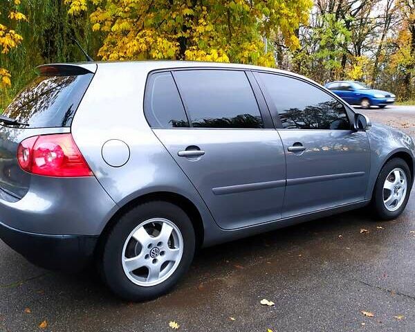 Серый Фольксваген Гольф, объемом двигателя 1.6 л и пробегом 310 тыс. км за 6100 $, фото 6 на Automoto.ua