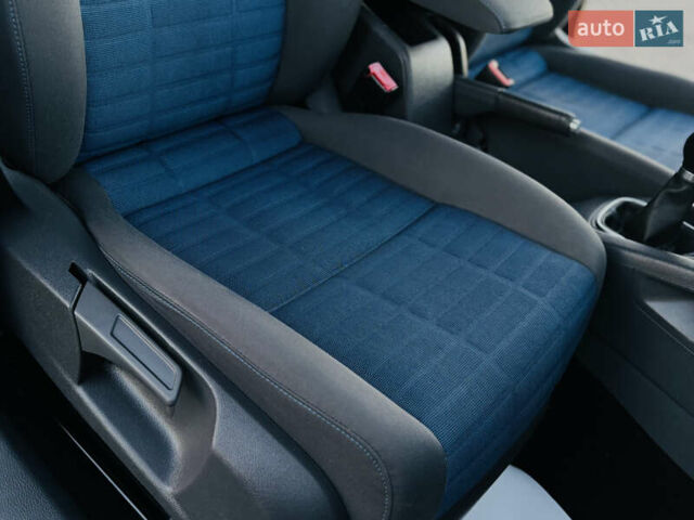 Сірий Фольксваген Гольф, об'ємом двигуна 1.6 л та пробігом 170 тис. км за 6600 $, фото 38 на Automoto.ua