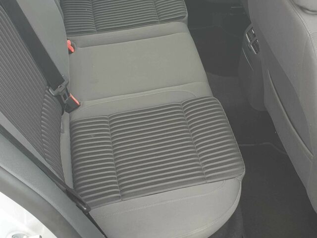 Серый Фольксваген Гольф, объемом двигателя 1.6 л и пробегом 249 тыс. км за 6500 $, фото 4 на Automoto.ua