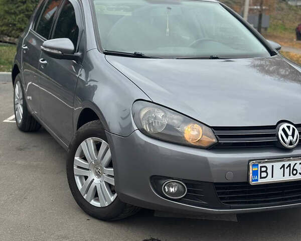 Серый Фольксваген Гольф, объемом двигателя 1.6 л и пробегом 231 тыс. км за 7400 $, фото 16 на Automoto.ua