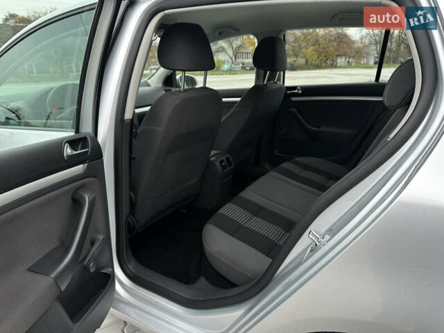 Серый Фольксваген Гольф, объемом двигателя 1.4 л и пробегом 249 тыс. км за 5900 $, фото 46 на Automoto.ua