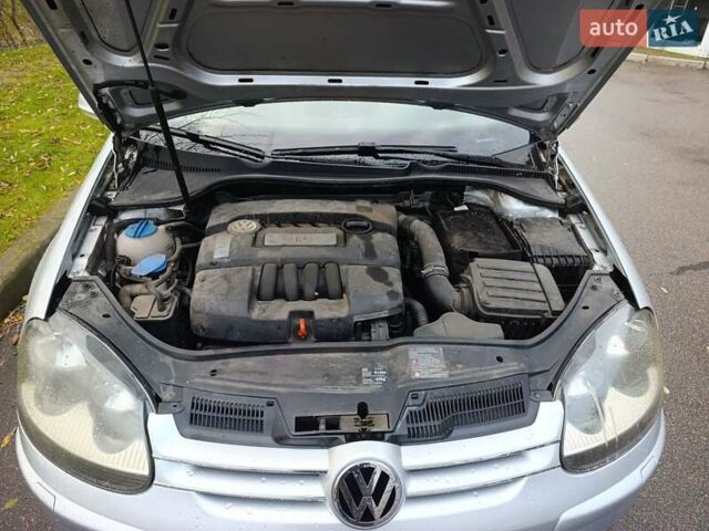 Серый Фольксваген Гольф, объемом двигателя 1.6 л и пробегом 280 тыс. км за 6500 $, фото 25 на Automoto.ua