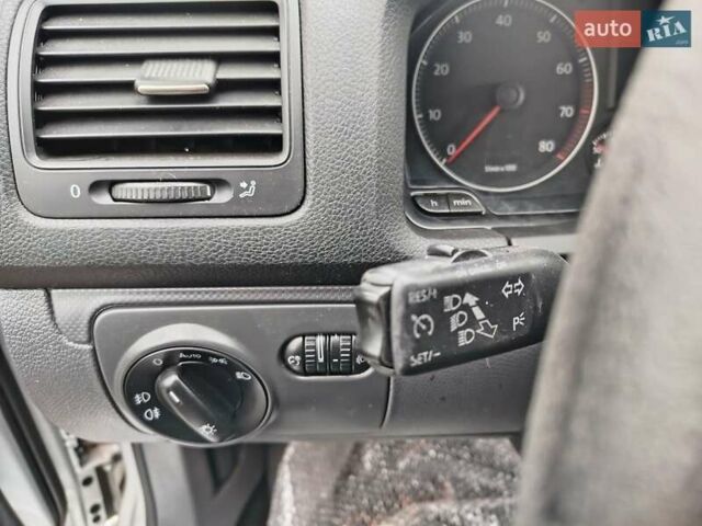 Серый Фольксваген Гольф, объемом двигателя 1.4 л и пробегом 201 тыс. км за 6900 $, фото 16 на Automoto.ua