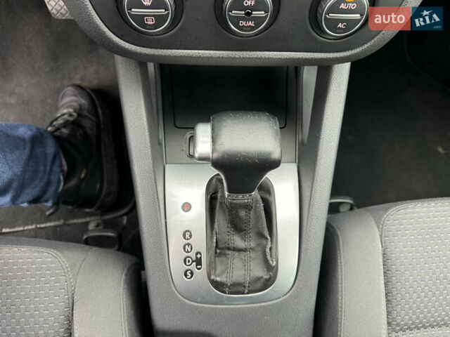 Сірий Фольксваген Гольф, об'ємом двигуна 1.4 л та пробігом 217 тис. км за 7800 $, фото 51 на Automoto.ua