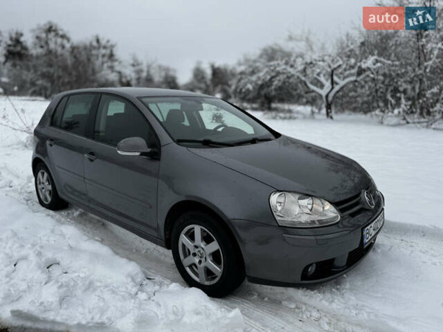 Серый Фольксваген Гольф, объемом двигателя 1.6 л и пробегом 247 тыс. км за 5550 $, фото 9 на Automoto.ua