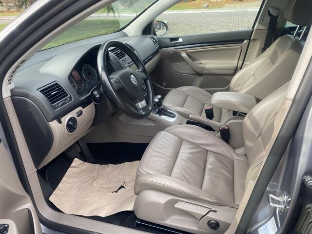 Сірий Фольксваген Гольф, об'ємом двигуна 1.4 л та пробігом 194 тис. км за 7700 $, фото 10 на Automoto.ua