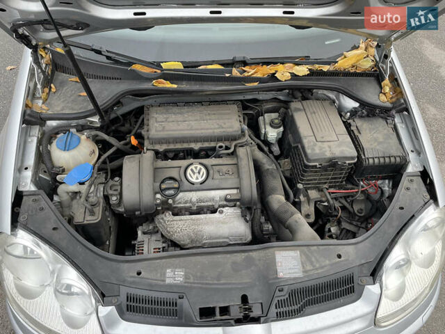 Серый Фольксваген Гольф, объемом двигателя 1.4 л и пробегом 184 тыс. км за 6999 $, фото 12 на Automoto.ua