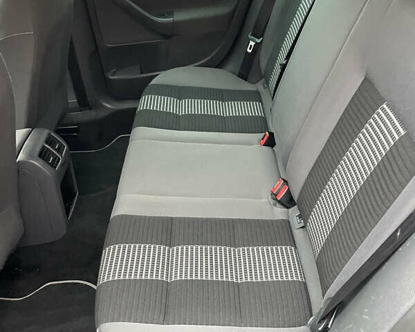 Серый Фольксваген Гольф, объемом двигателя 1.6 л и пробегом 177 тыс. км за 6850 $, фото 13 на Automoto.ua